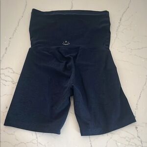 Beyond Yoga - beyond the bump shorts